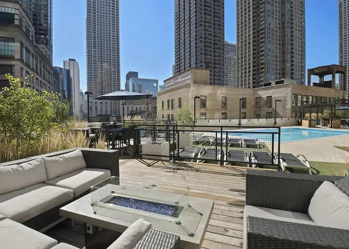 River N 1br W Gym Wd Nr Mag Mile Chi-86 *